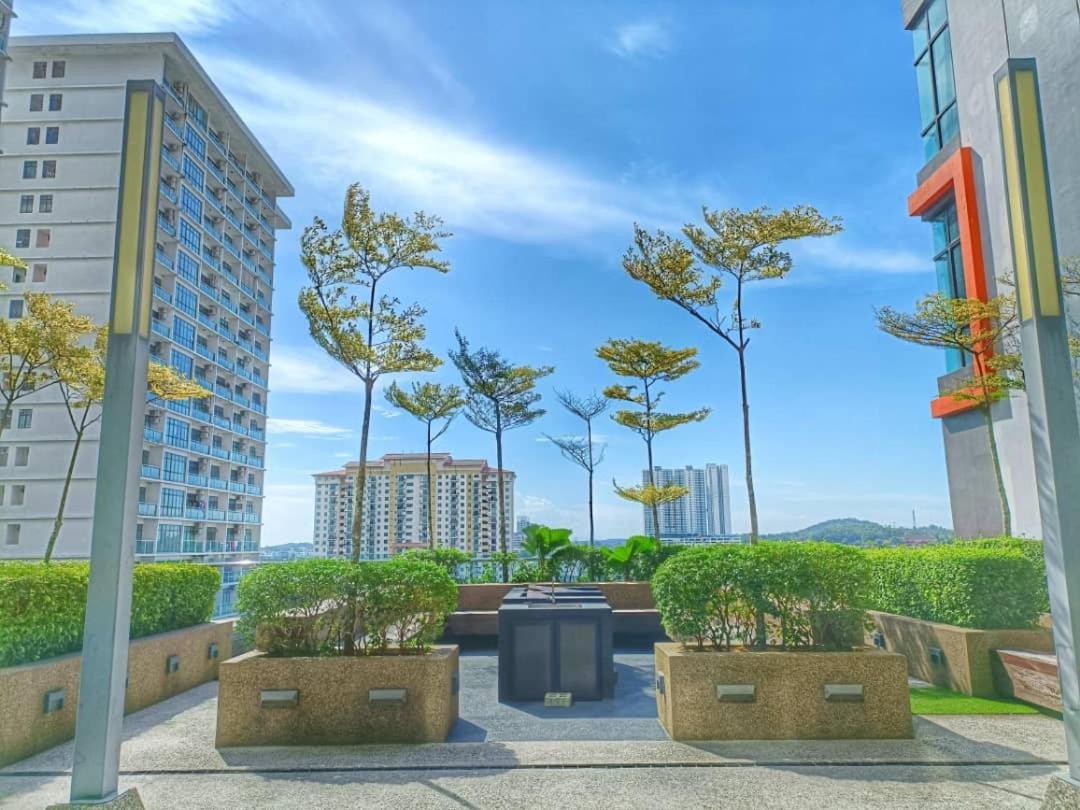 Austin 18, Friendly Sky By Antlerzone * Johor Bahru