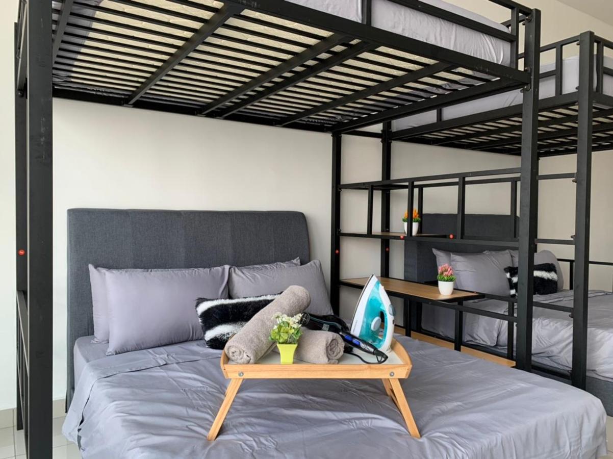 Apartment Austin 18, Friendly Sky By Antlerzone Johor Bahru