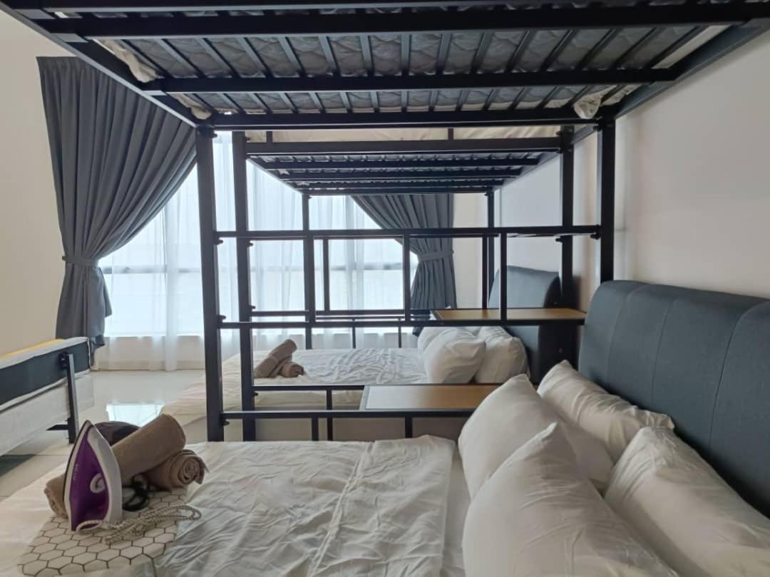 Austin 18, Friendly Sky By Antlerzone Apartemen