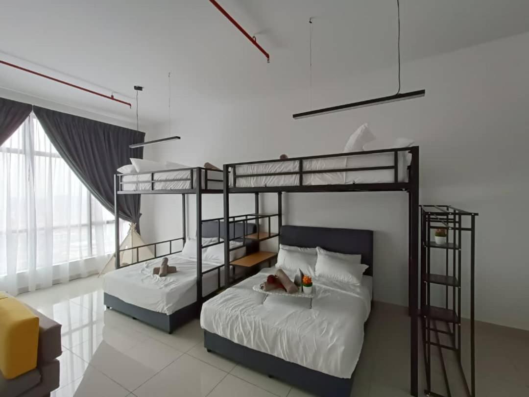 Austin 18, Friendly Sky By Antlerzone Apartemen Johor Bahru